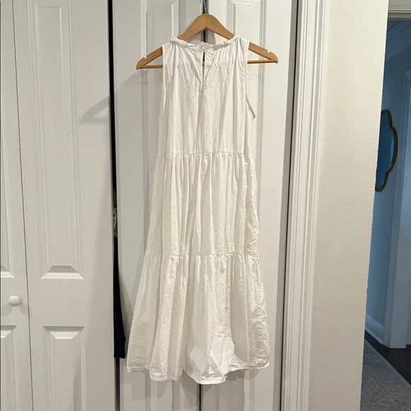 LAKE - SIZE SMALL WORN ONCE - Sleeveless White Midi  Dress - Picture 3 of 3